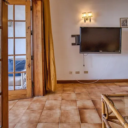 Apartment Panoramica Gigantes Meerblick By Interhome